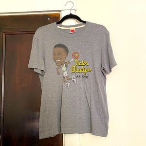 Homage Vic Oladipo Mr. 540 Heather Gray EUC Sz S